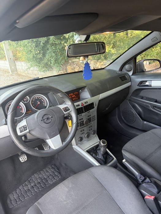 Opel Astra Gtc - Matte