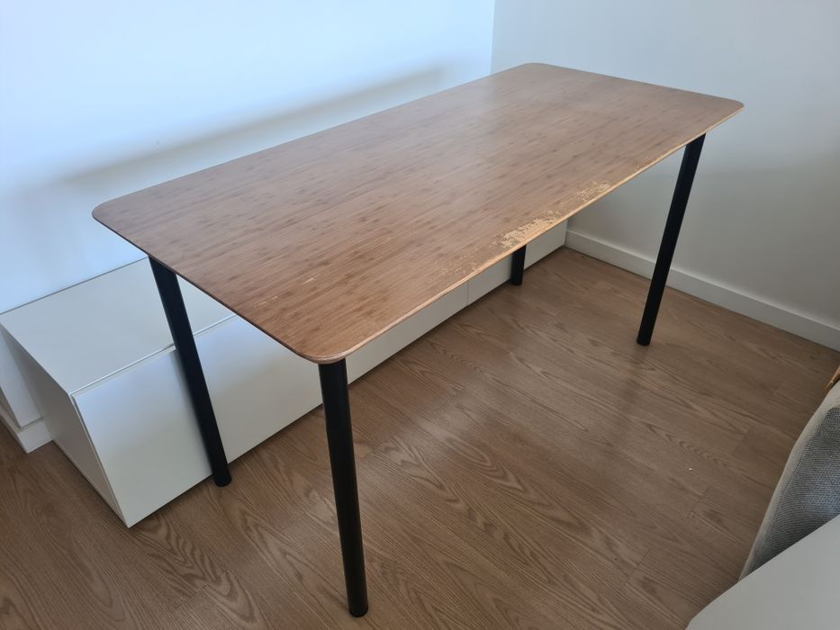 Secretária IKEA ANFALLARE / ADILS 140x65cm
