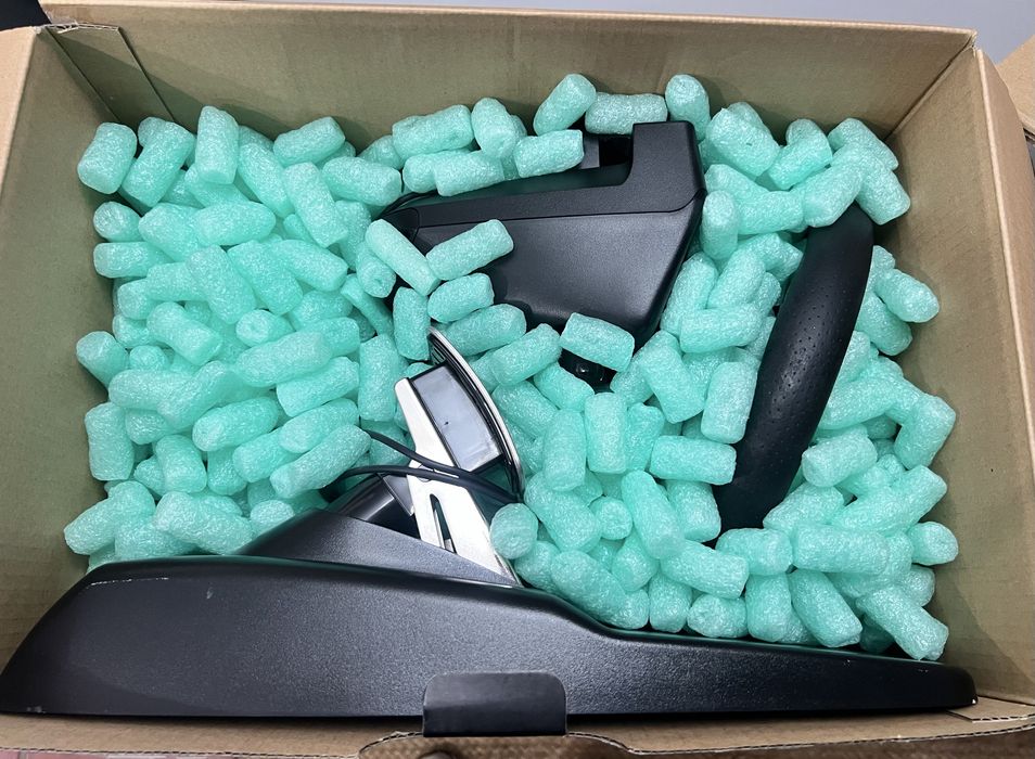 Logitech G29 – Volante com Pedais e Mudanças | PS4/PS5/PC | Como Novo