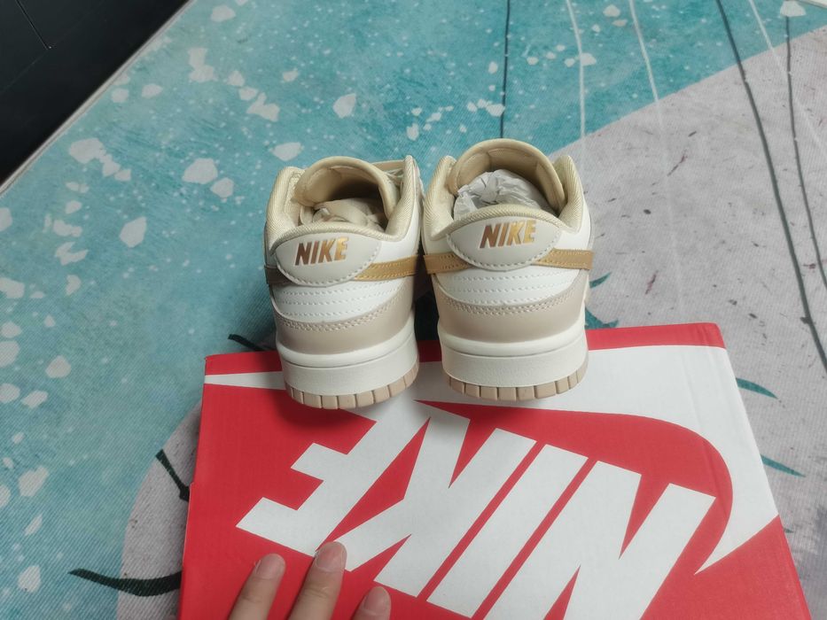 Nike Dunk Low Phantom Metallic Gold 40