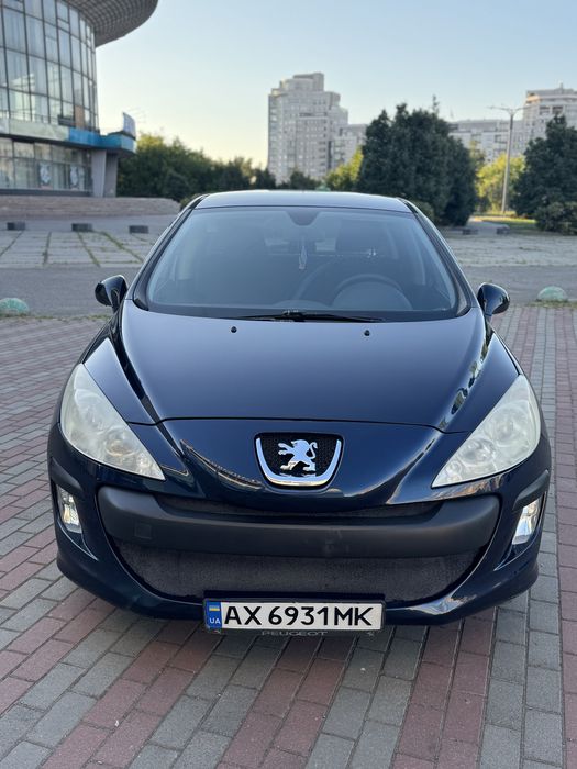 Автомобиль Peugeot 308 автомат 2010 г.вып.