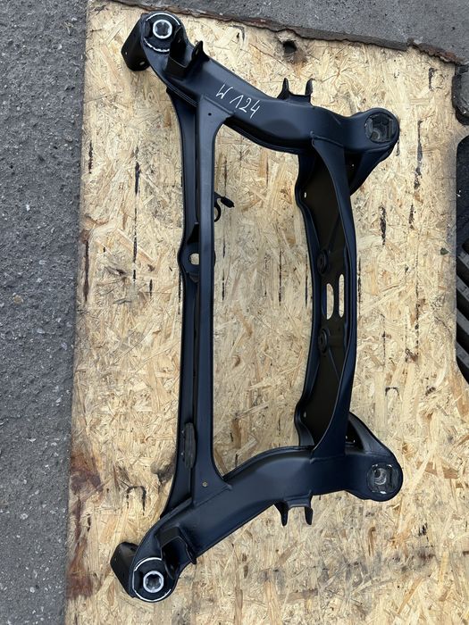 Wózek W124 Mercedes Belka tył Zawieszenie 124 Mercedes