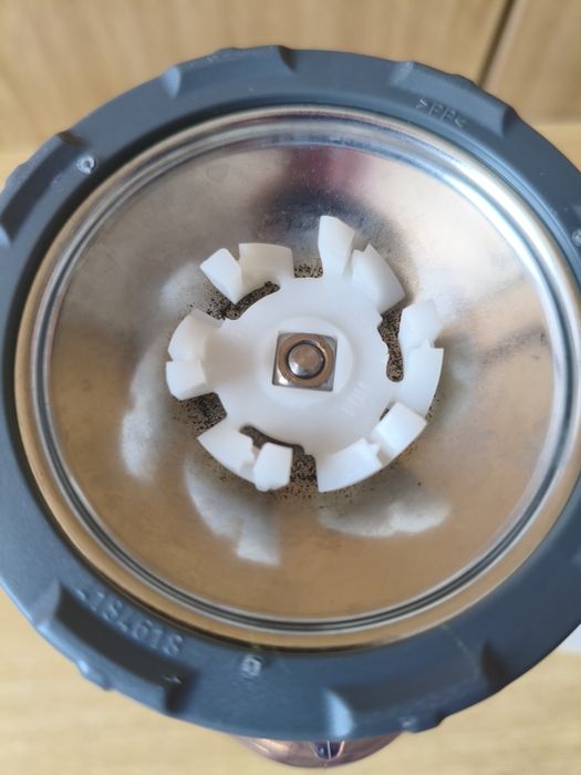 Продам стаціонарний Блендер Braun