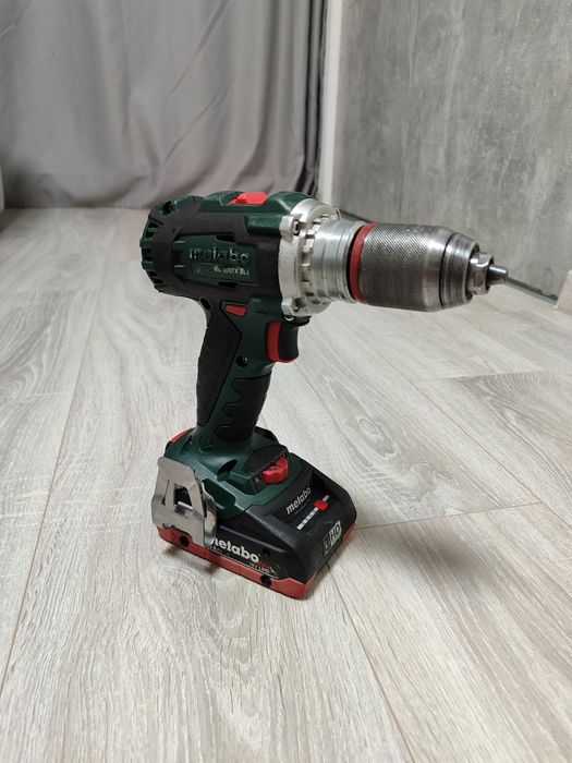 Шуруповёрт метабо 18 LTX BL I