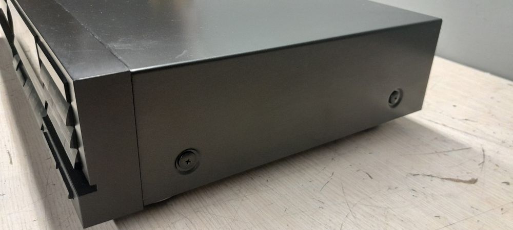 Odtwarzacz CD Technics SL-P202A