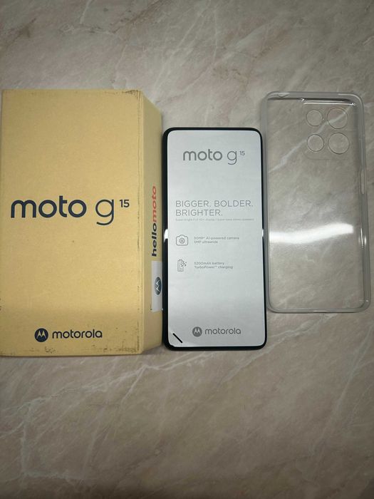 Sprzedam telefon Motorola Moto G15 8+128 GB