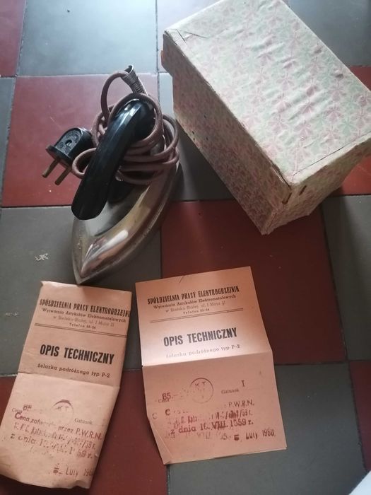 Stare żelasko turystyczne