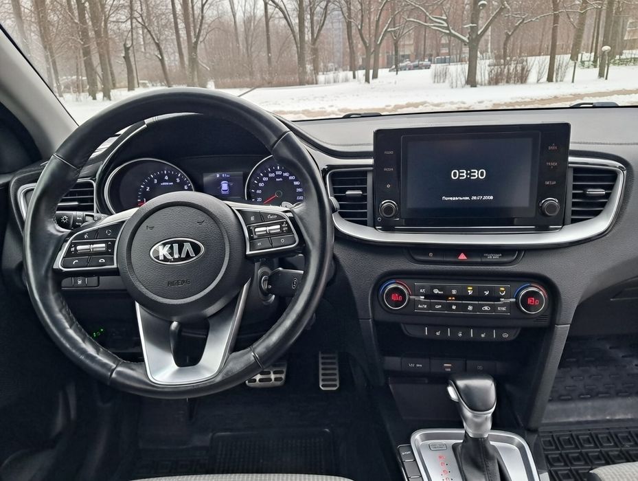 Продам Kia Ceed максимальный