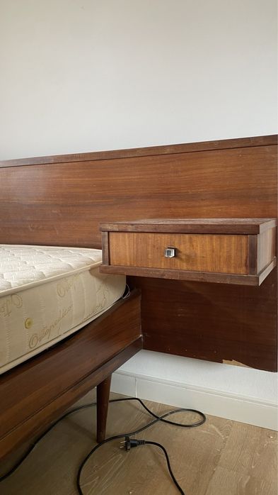 Cama Olaio c Mesas de Cabeceira - colecção anos 50