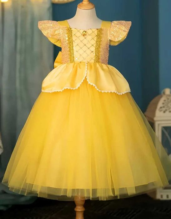 Nowa suknia Bella Piękna i Bestia, r. 116/122 przebranie