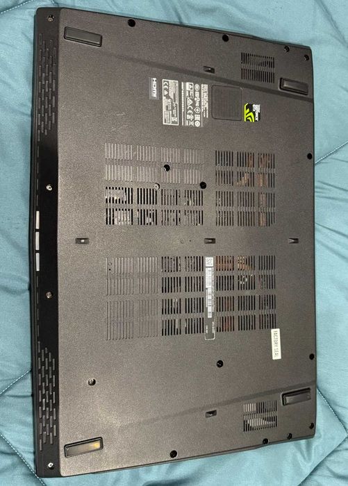 MSI GL72VR com i7-7700HQ, 16GB RAM, SSD + HDD e GTX 1060 6GB