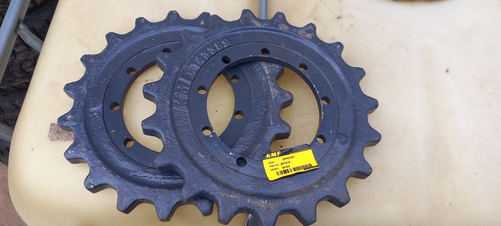 Зірочки на  ескаватор neuson