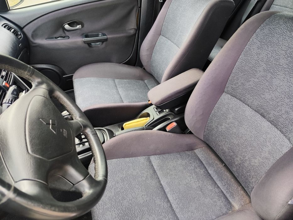 Mitsubishi Carisma 1.8 benzyna Automatic