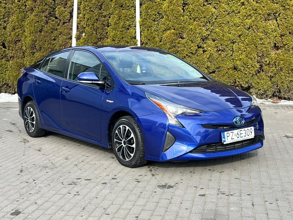Toyota Prius 1.8 Hybryda Kamera Keyless Zarejestrowana
