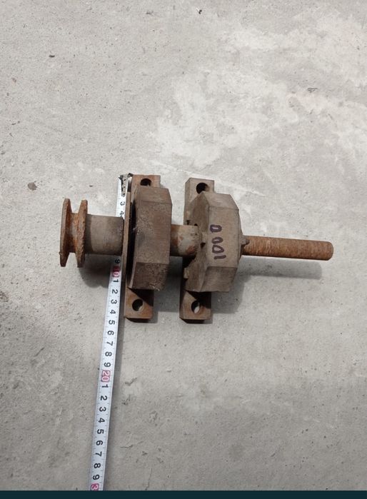 Продам вал под( фрезерный) станок или другие