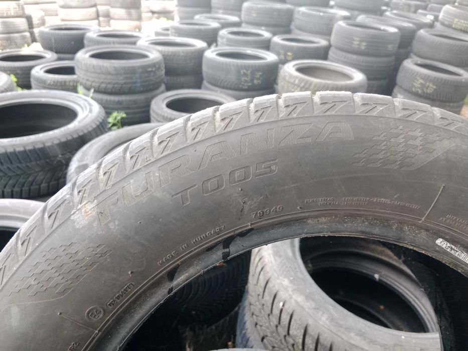 Opona używana 235/55R17 Bridgestone Turanza T005 1szt.