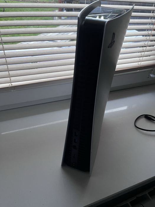 PlayStation 5 (fat)