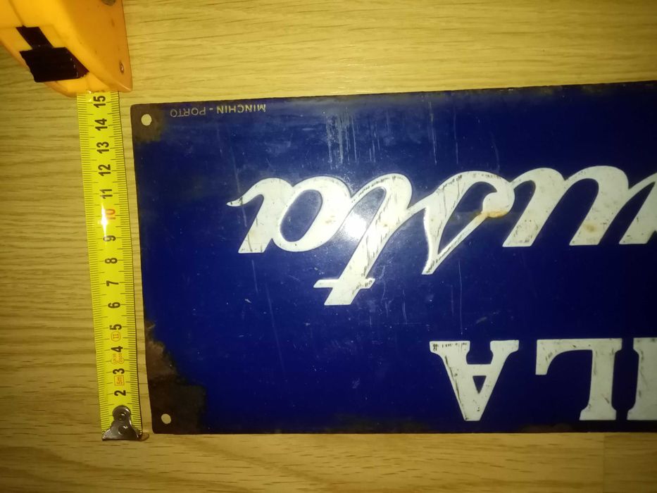 Placa esmaltada antiga em bom estado