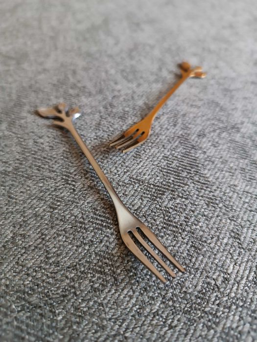 Декор для столу: стильні маленькі виделки для закусок і десертів!