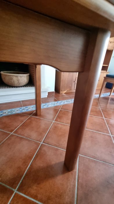 Mesa de jantar extensível