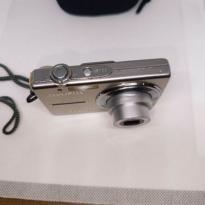 Olympus Digital Camera FE-230, 7.1 MP, Silver, Tested64284492940289123