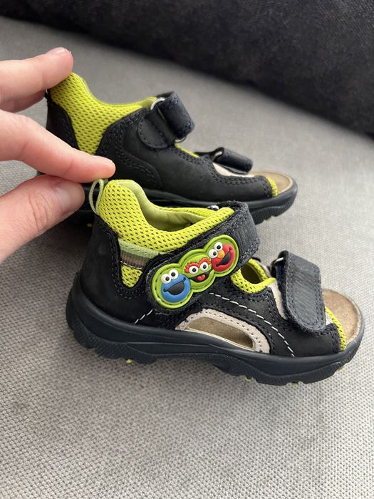Buty/sandały rozmiar 21. Stan bardzo dobry.