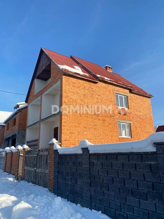 Продається новобудова у м. Хуст