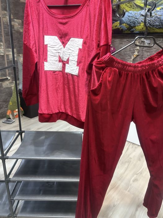 Dres welurowy bordowy