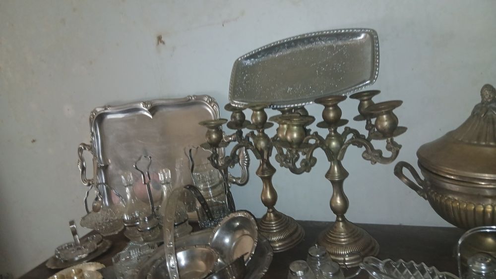 Lote 23 artigo de casqunha por 75 €