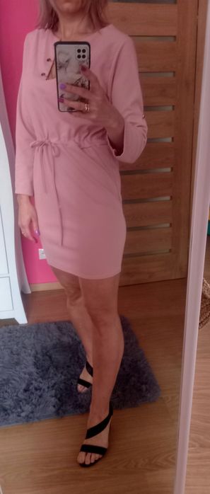 Sukienka pudrowy róż