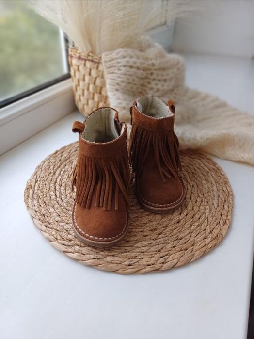 Черевики чоботи ботінки на дівчинку