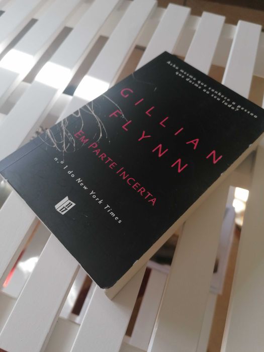 Em Parte Incerta - Gillian Flynn