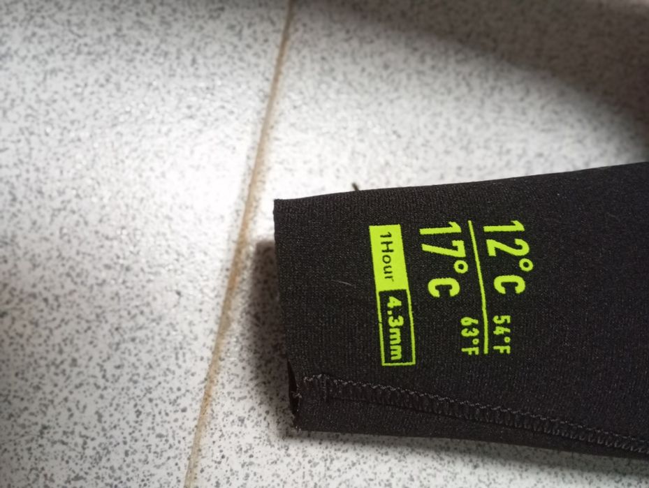 Fato de Surf completo 100 4/3mm - 140cm/criança 14 anos