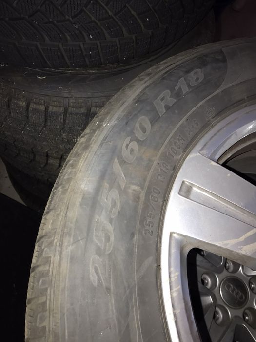 Диски з гумою Audi Q7, Q5 R18 5*112