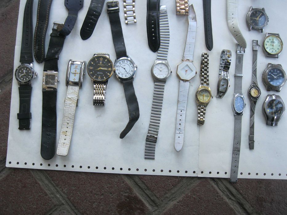 Продам часы наручные