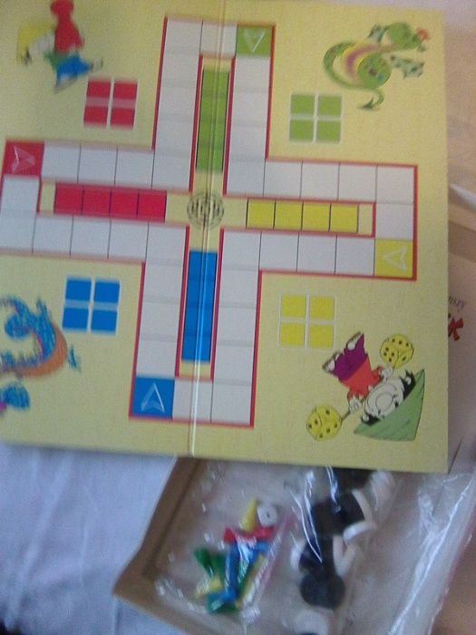 Gra chińczyk /Warcaby 2 w 1 Gabi + gratis