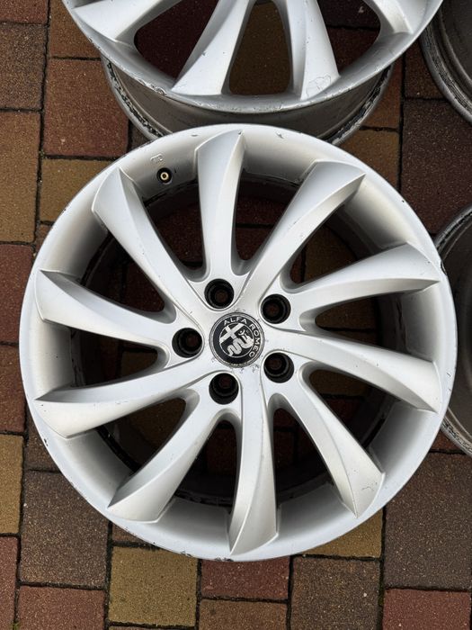 Felgi Alfa Romeo Sport 5x110 17r 7.5j et41