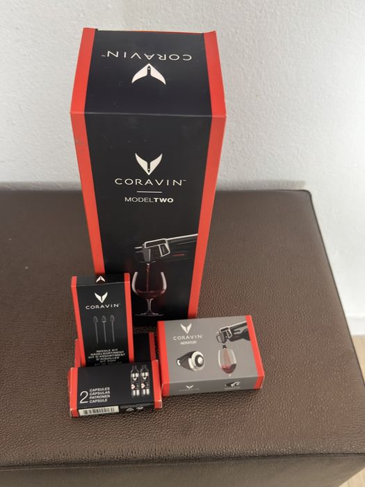 Sistema Conservador de Vinhos com Cápsula de Gás