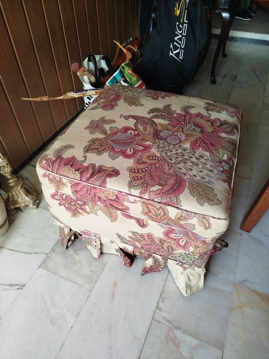 Puff com decorativo floral