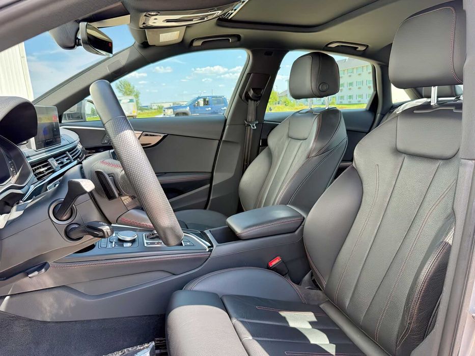 Audi A4 quattro      2018