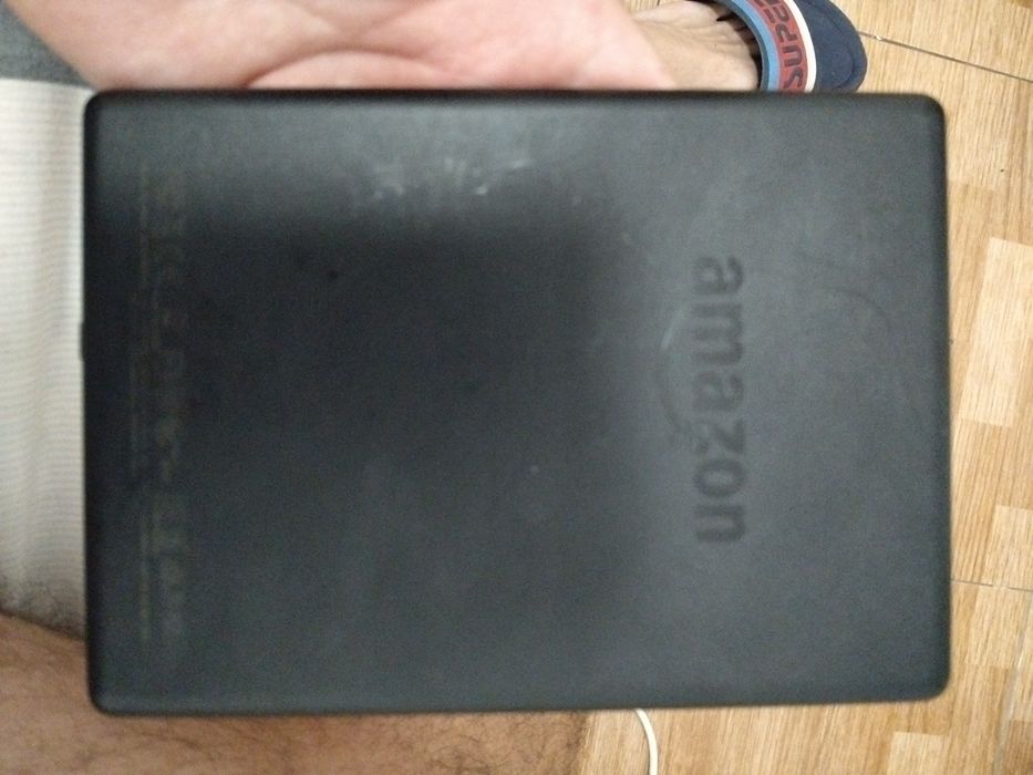 Kindle 8 geração wi-fi.