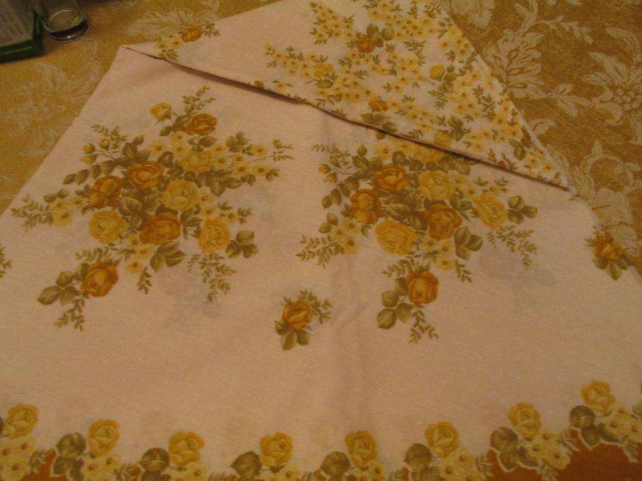 Toalha redonda florida