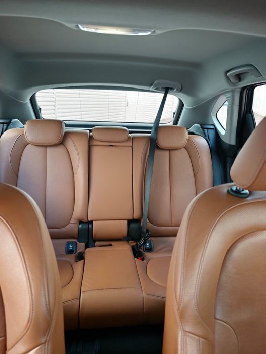 Bmw Luxury 218D Active Tourer Auto Elegância e comforto