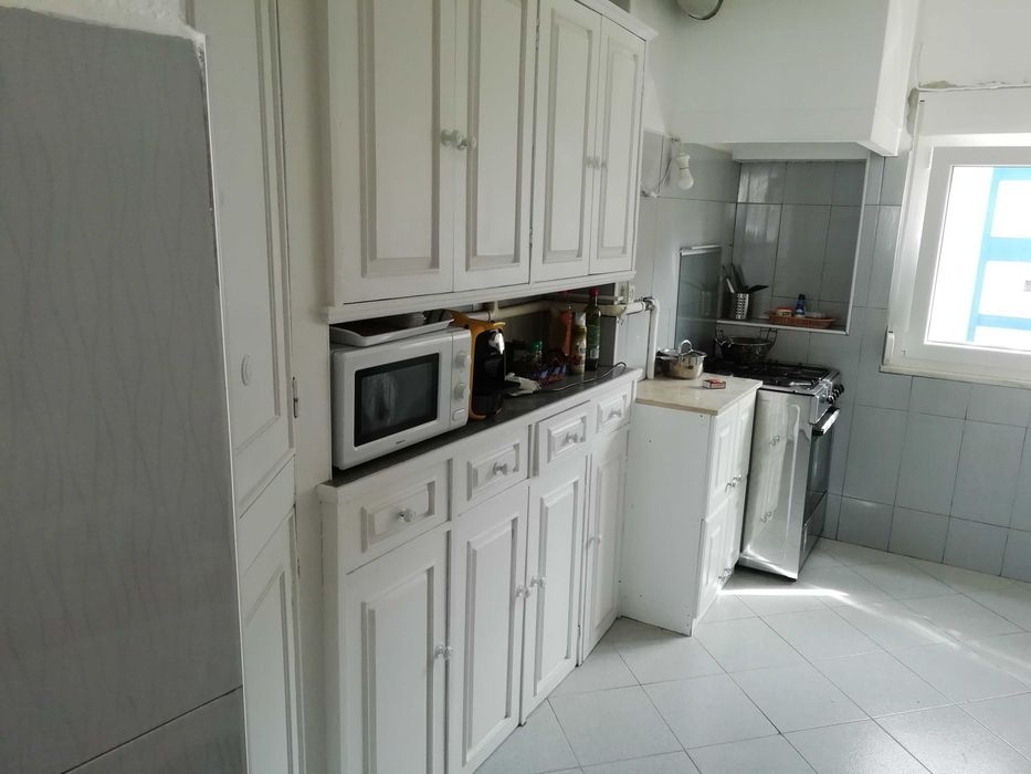 250€-quarto partilhado para estudante em Lisboa, Rua da Cidade da Praia