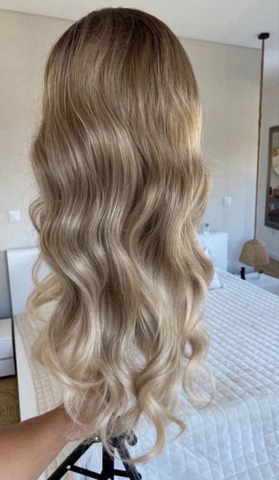 Lace front loira de repartição livre
