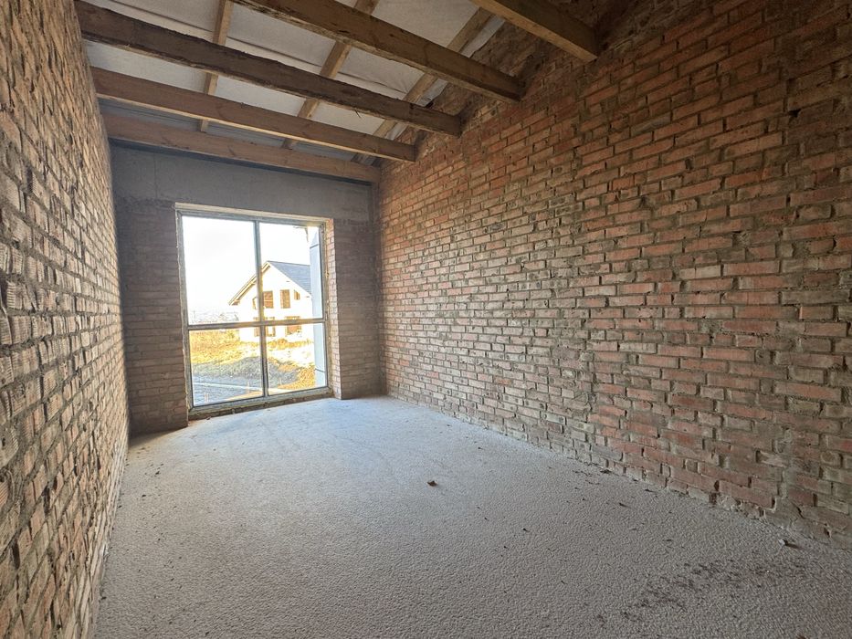 Продаж Стильного Котеджу  на Щасливому.