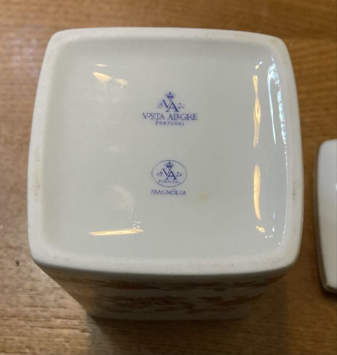 Caixa Oriental Vista Alegre decoraçao Magnólia Nova