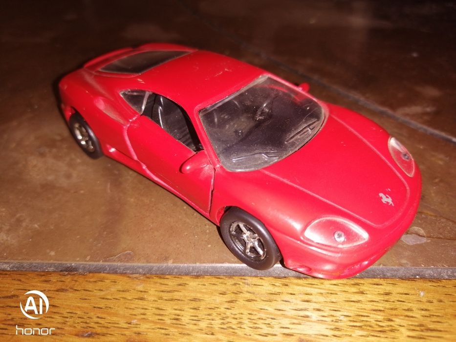 Model Ferrari 1:43