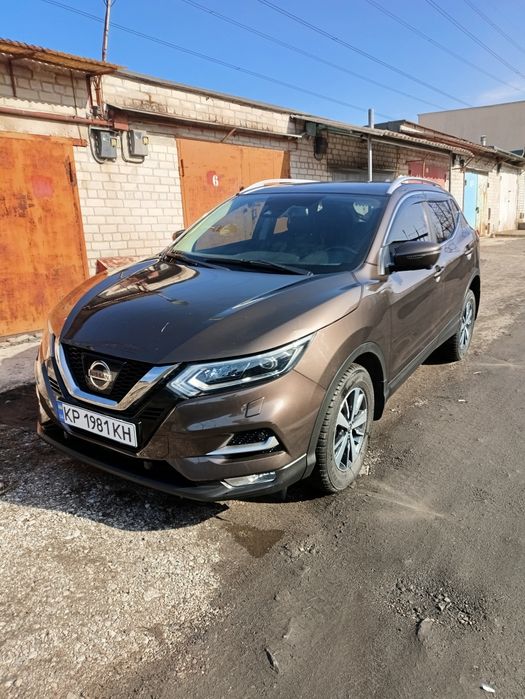 Nissan Qashgai j11 2018  года бензин 2.0 ,автомат,полный привод,