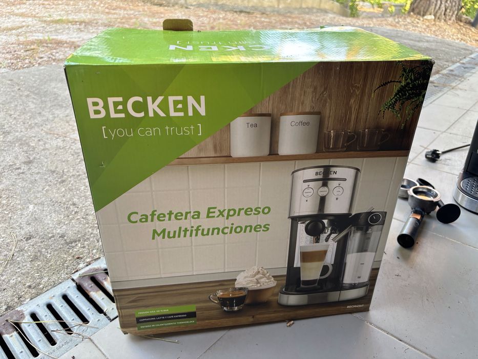 Máquina de Café Manual BECKEN BECM4567